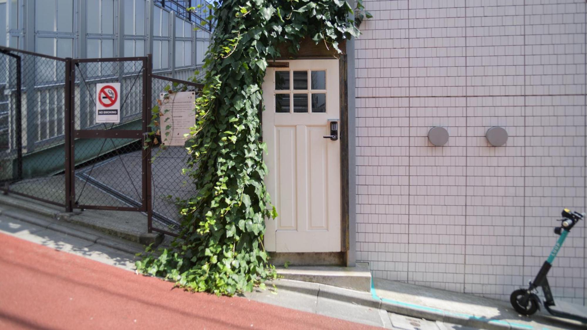 Almond Hostel & Cafe Shibuya — Photos 2